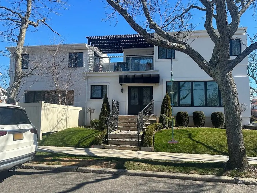EIFS Work, Far Rockaway, Queens, photo 14 of 21