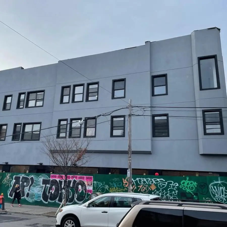 EIFS Work, Wyckoff Avenue, Brooklyn, photo 10 of 20