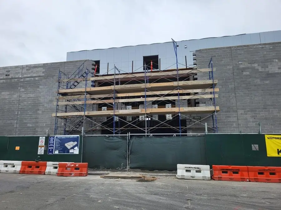 CMU Structure, JFK Logistics Center, photo 5 of 24