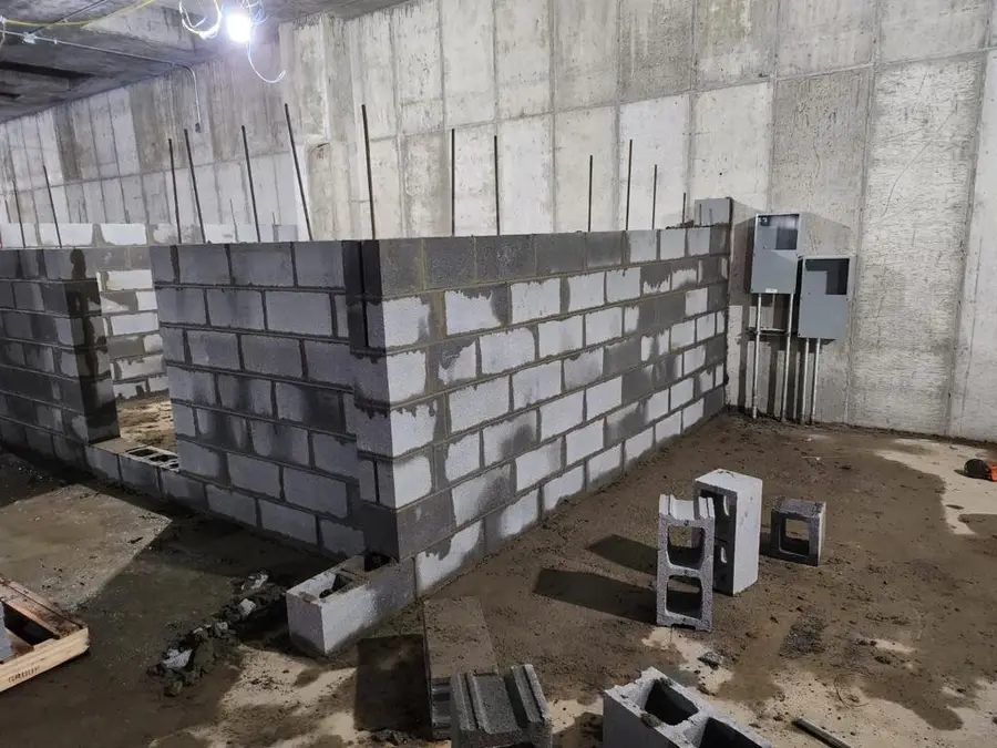 CMU Structure, JFK Logistics Center, photo 6 of 24