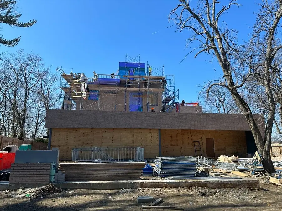 New Construction, photo 4 of 12
